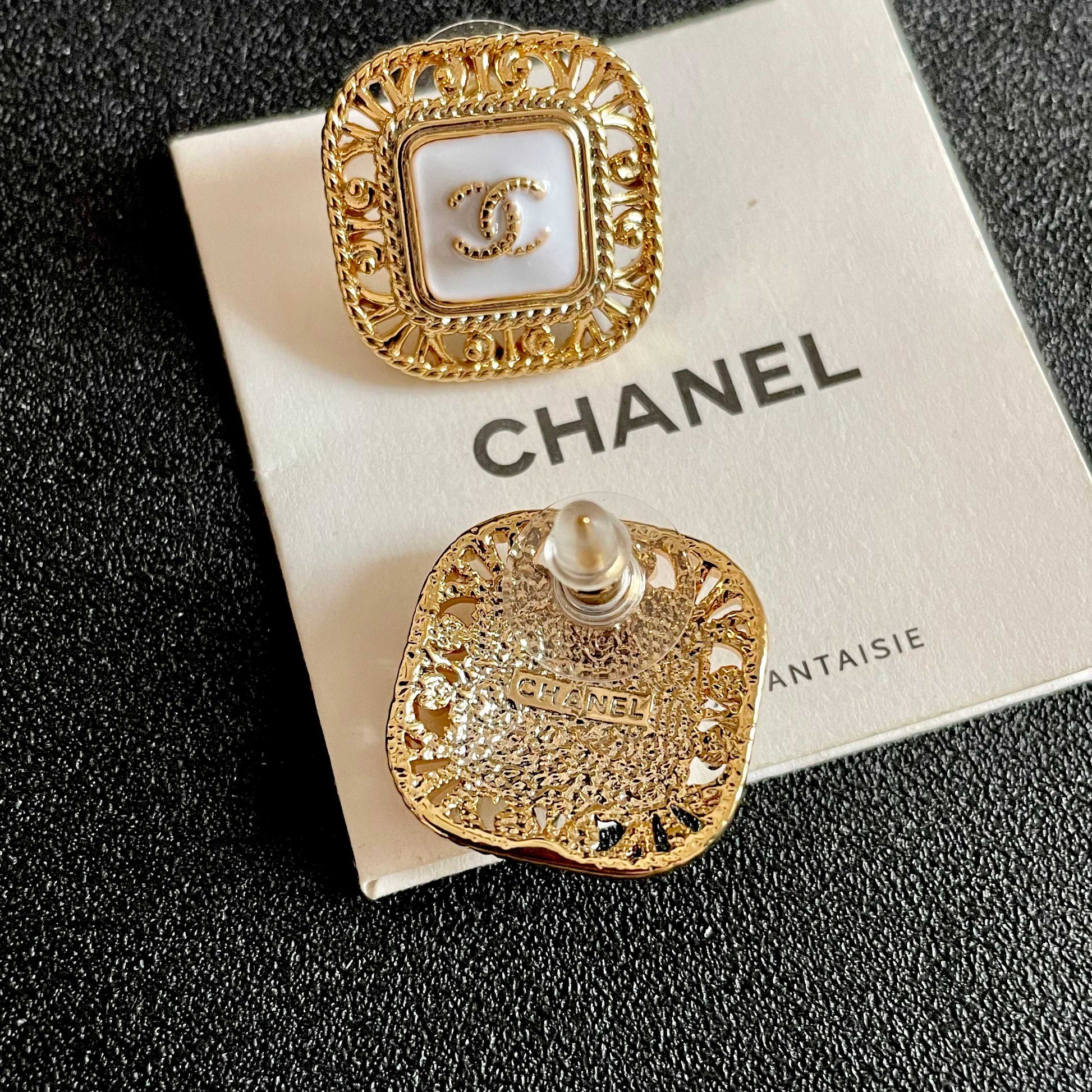 Double-C Emblem Stud Earrings in Polished Metal-Tone – Design 139 main product view