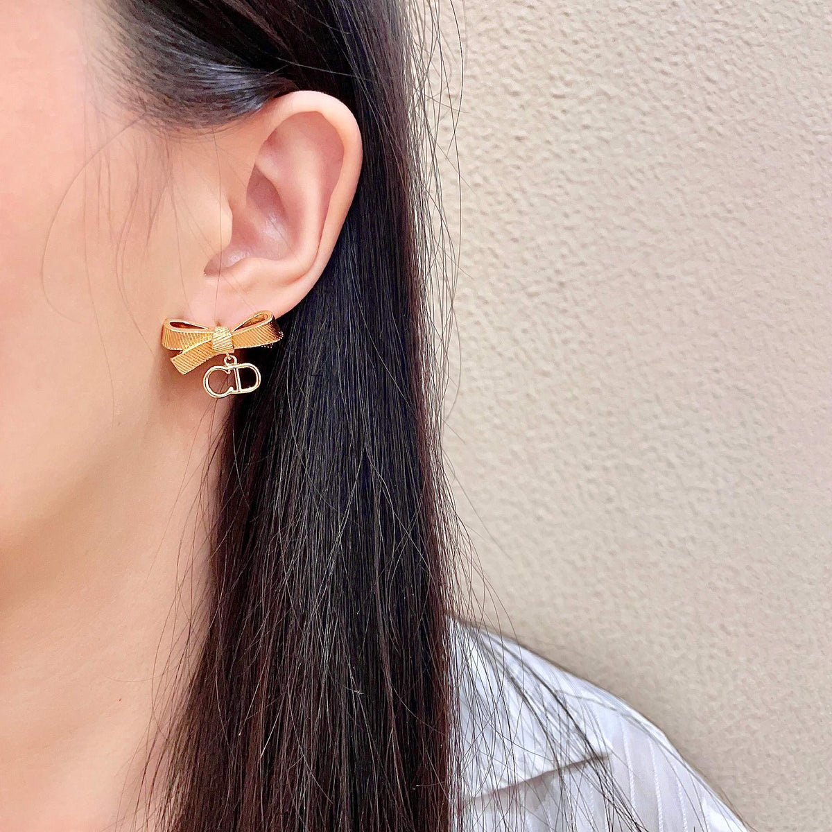 Sculptural Stud Earrings in Polished Metal-Tone – Design 004 detail view