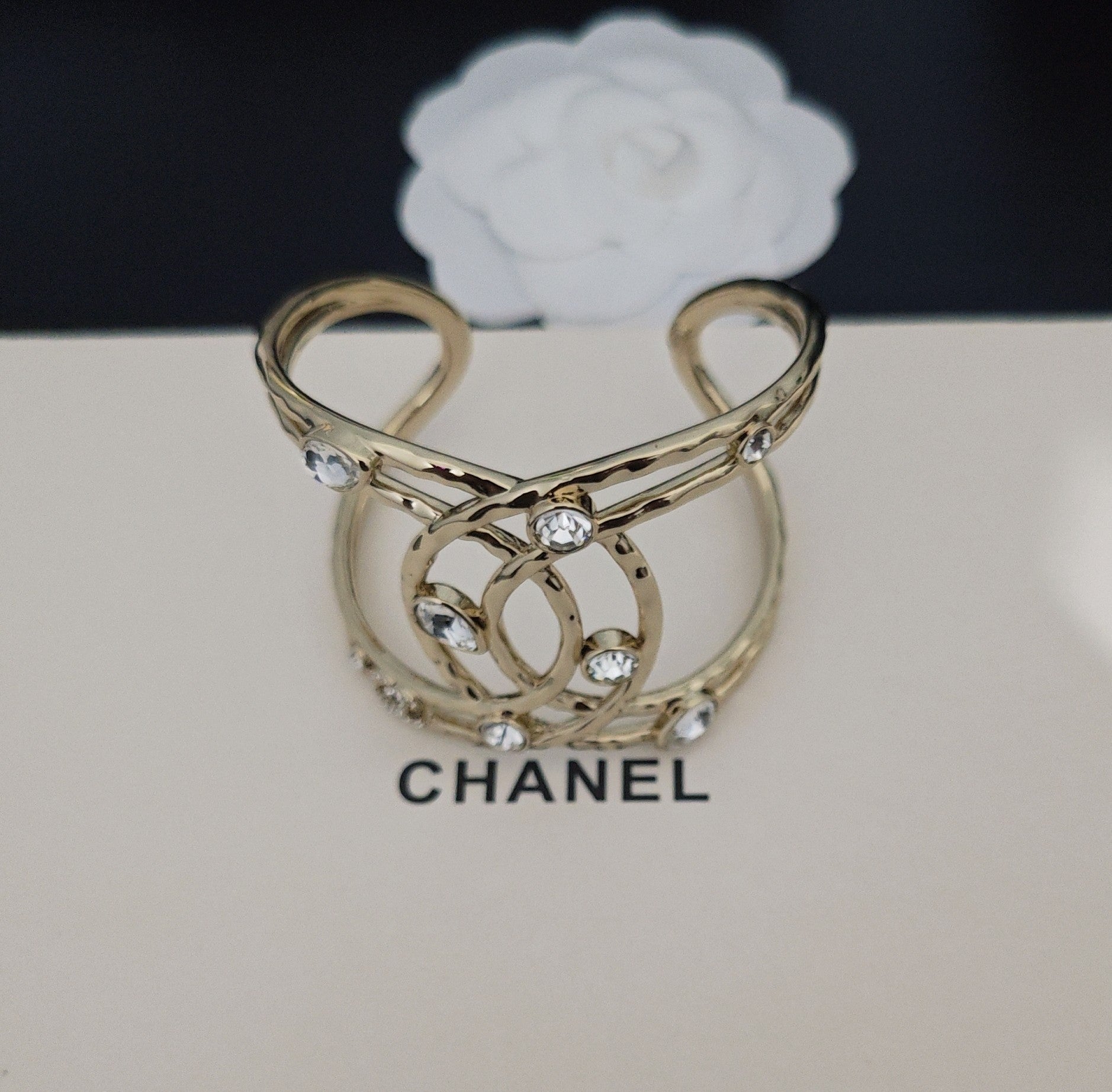 Signature Emblem Bangle in Gold-Tone – Design 001 detail view