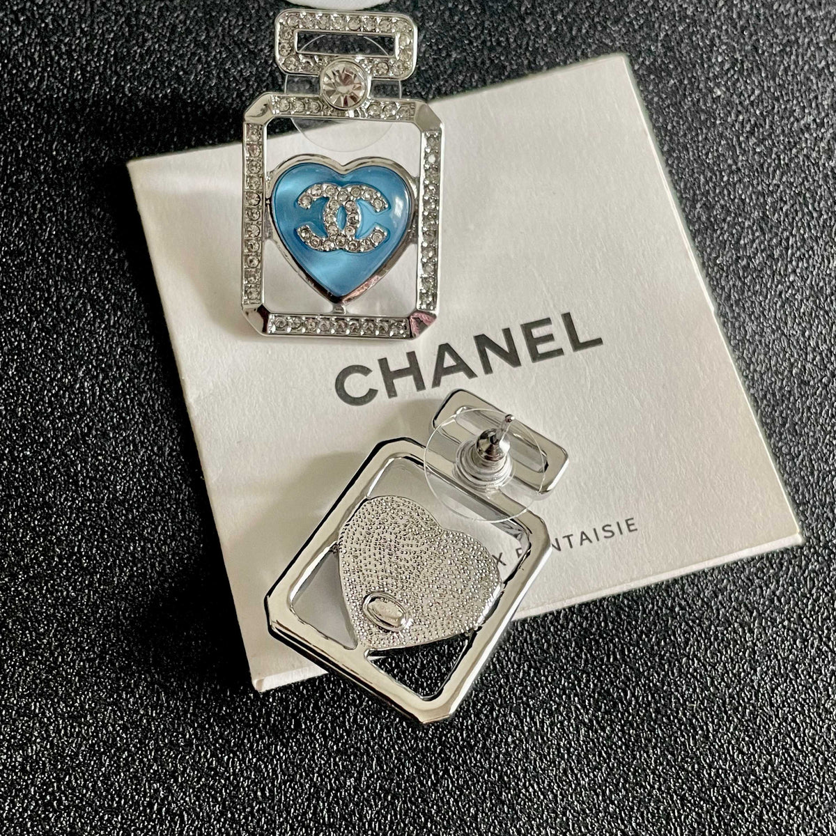 Double-C Emblem Stud Earrings in Polished Metal-Tone – Heart Detail – Design 002 main product view