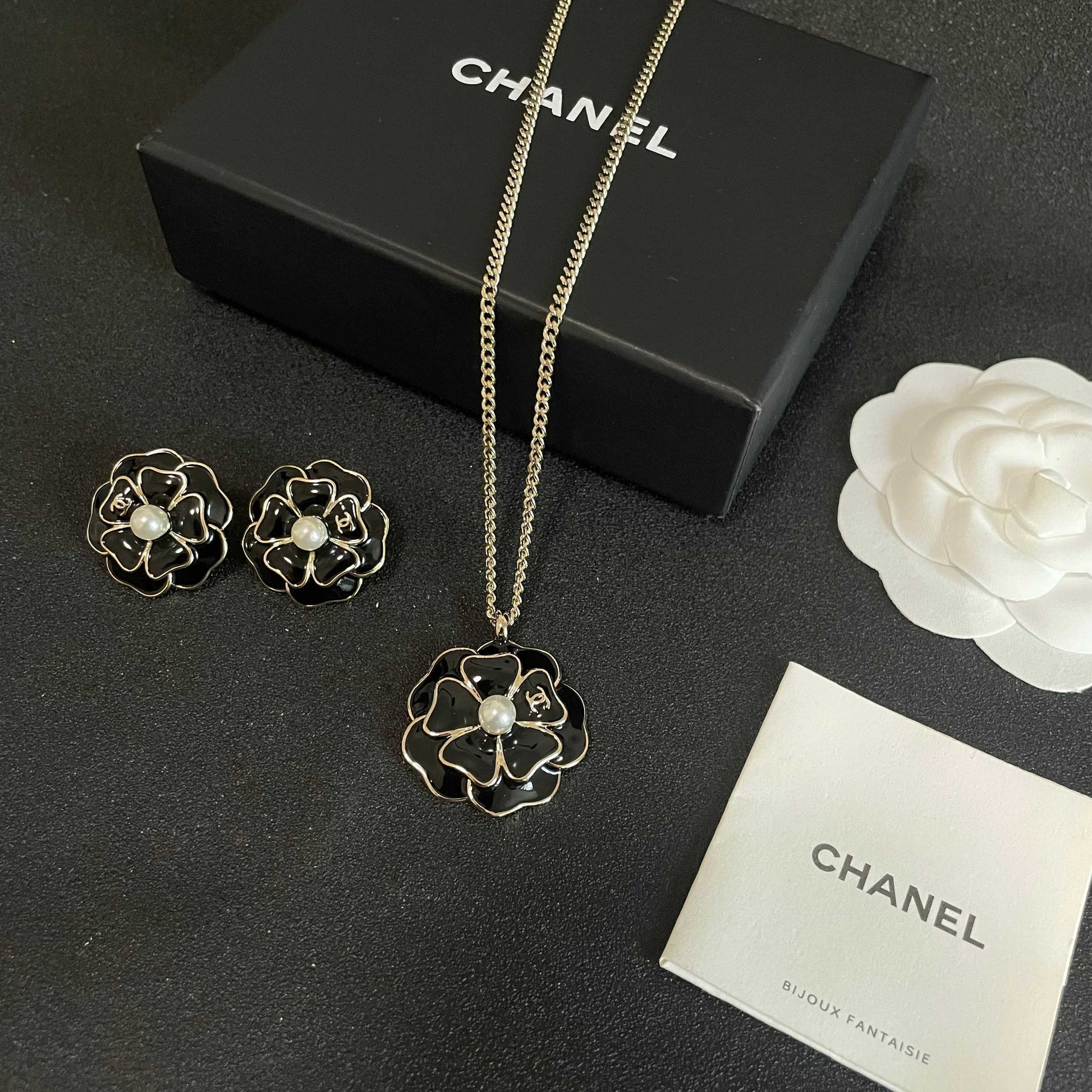 Camellia Pendant Necklace in Polished Metal-Tone – Camellia Detail – Design 010 close-up detail