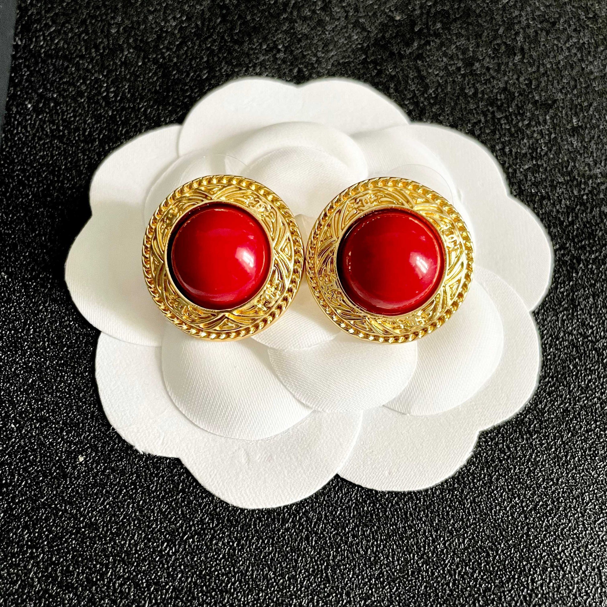 Double-C Emblem Stud Earrings in Polished Metal-Tone – Design 066 front product view