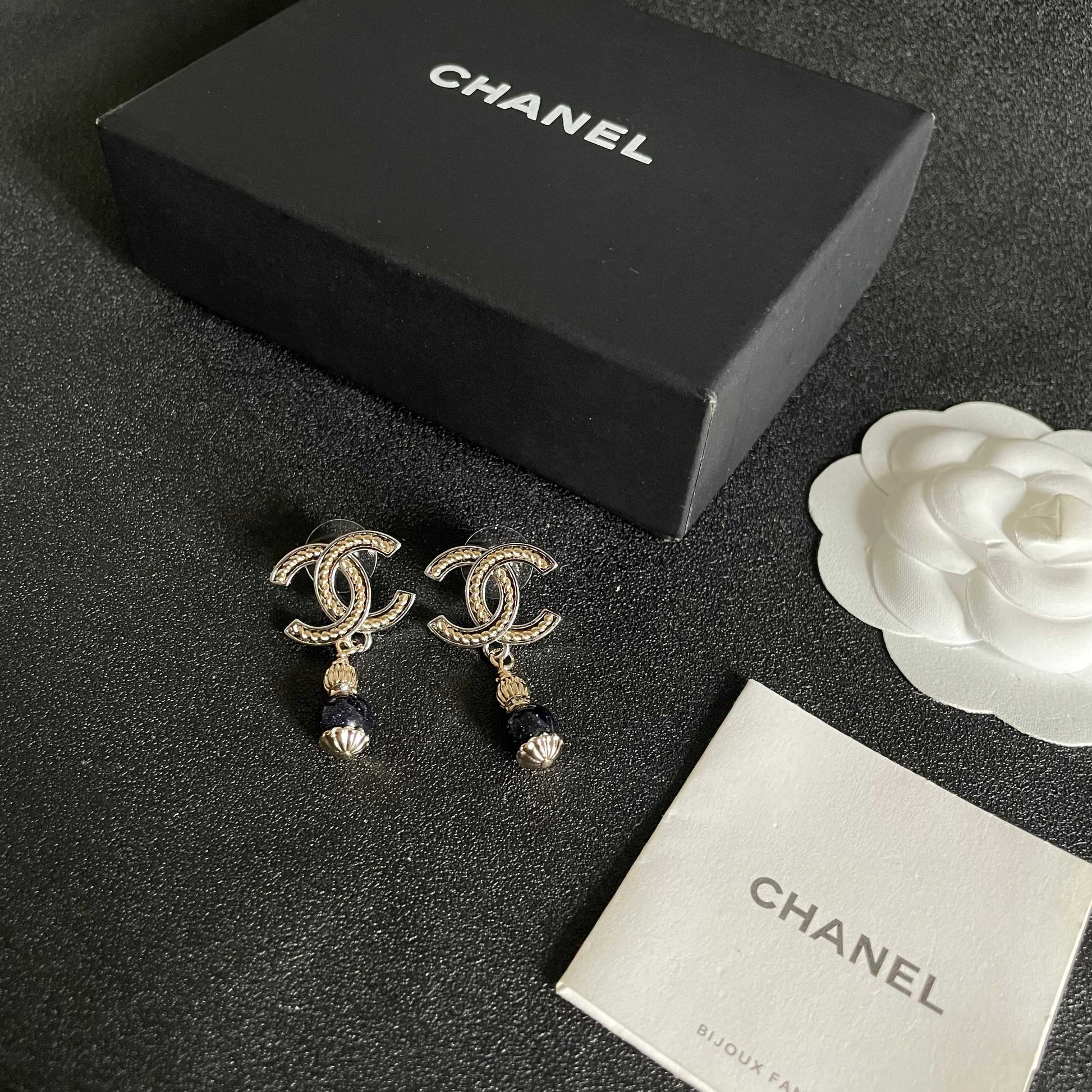 Double-C Emblem Statement Earrings in Polished Metal-Tone – Design 007 close-up detail