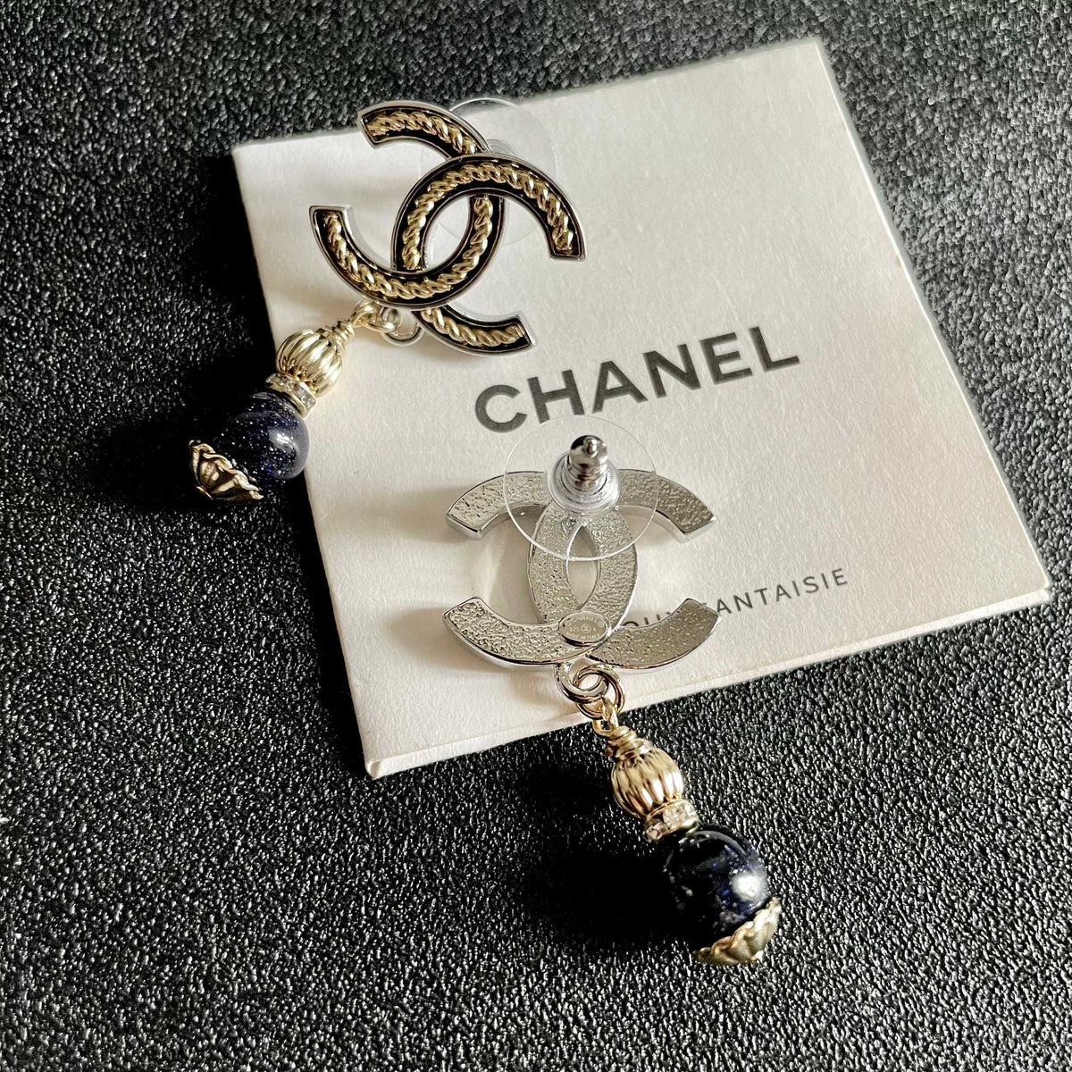 Double-C Emblem Statement Earrings in Polished Metal-Tone – Design 007 main product view