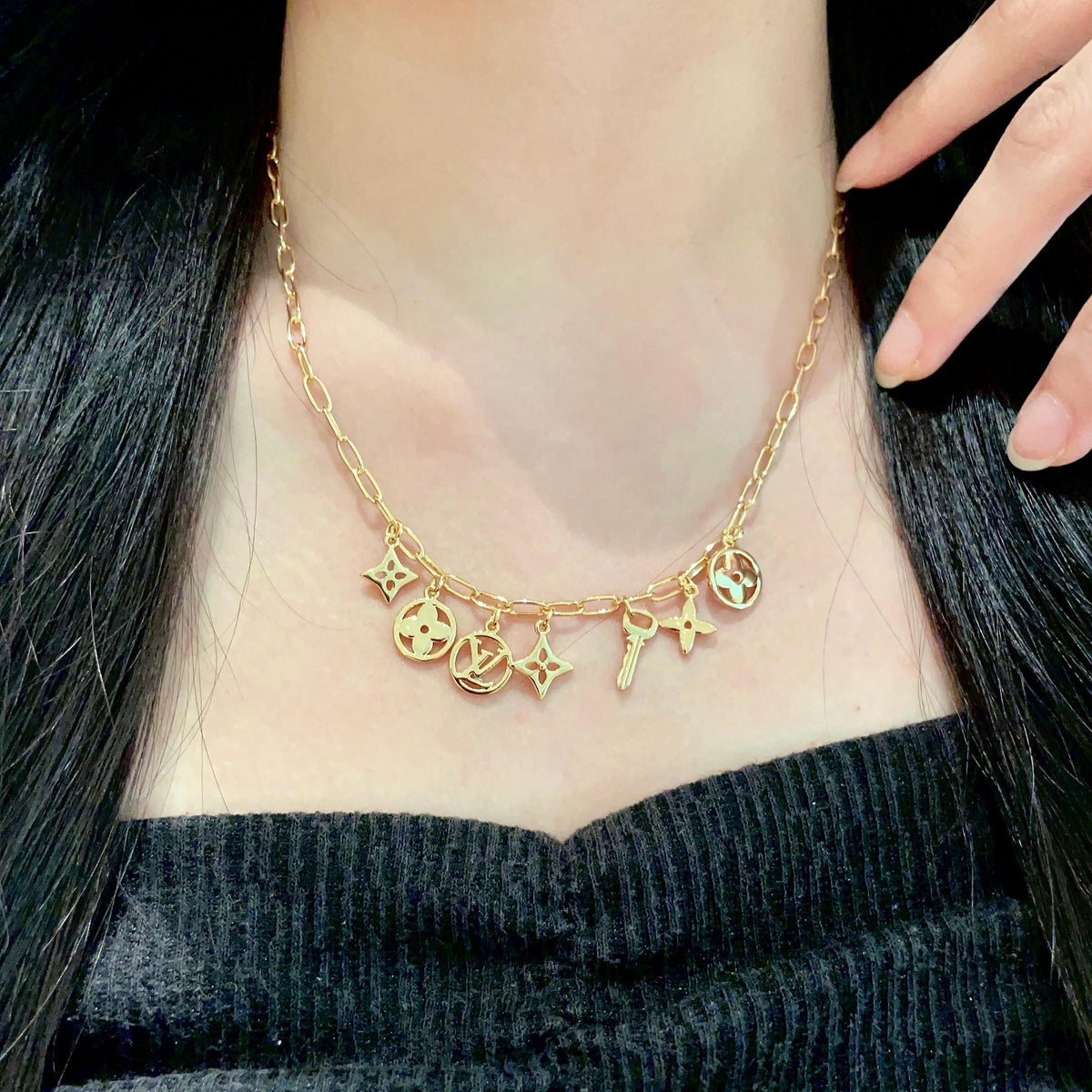 Geometric Emblem Pendant Necklace in Polished Metal-Tone – Design 002 main product view