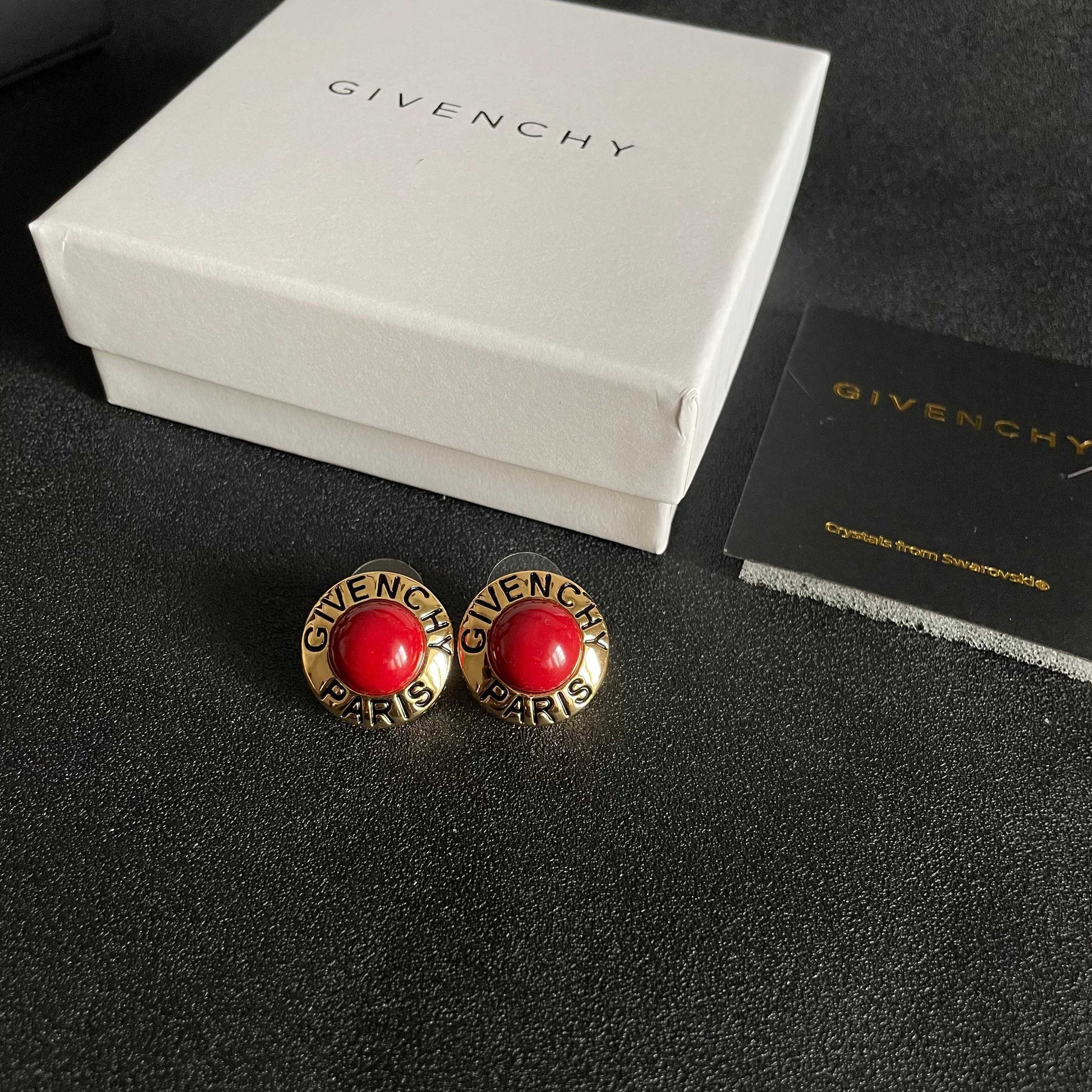 Round Stud Earrings in Gold-Tone – Red Detail close-up detail