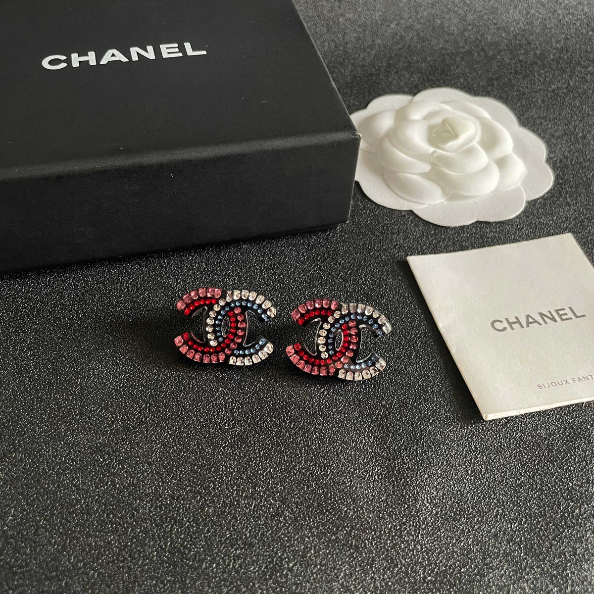 Double-C Emblem Stud Earrings in Polished Metal-Tone – Design 093 styled product view