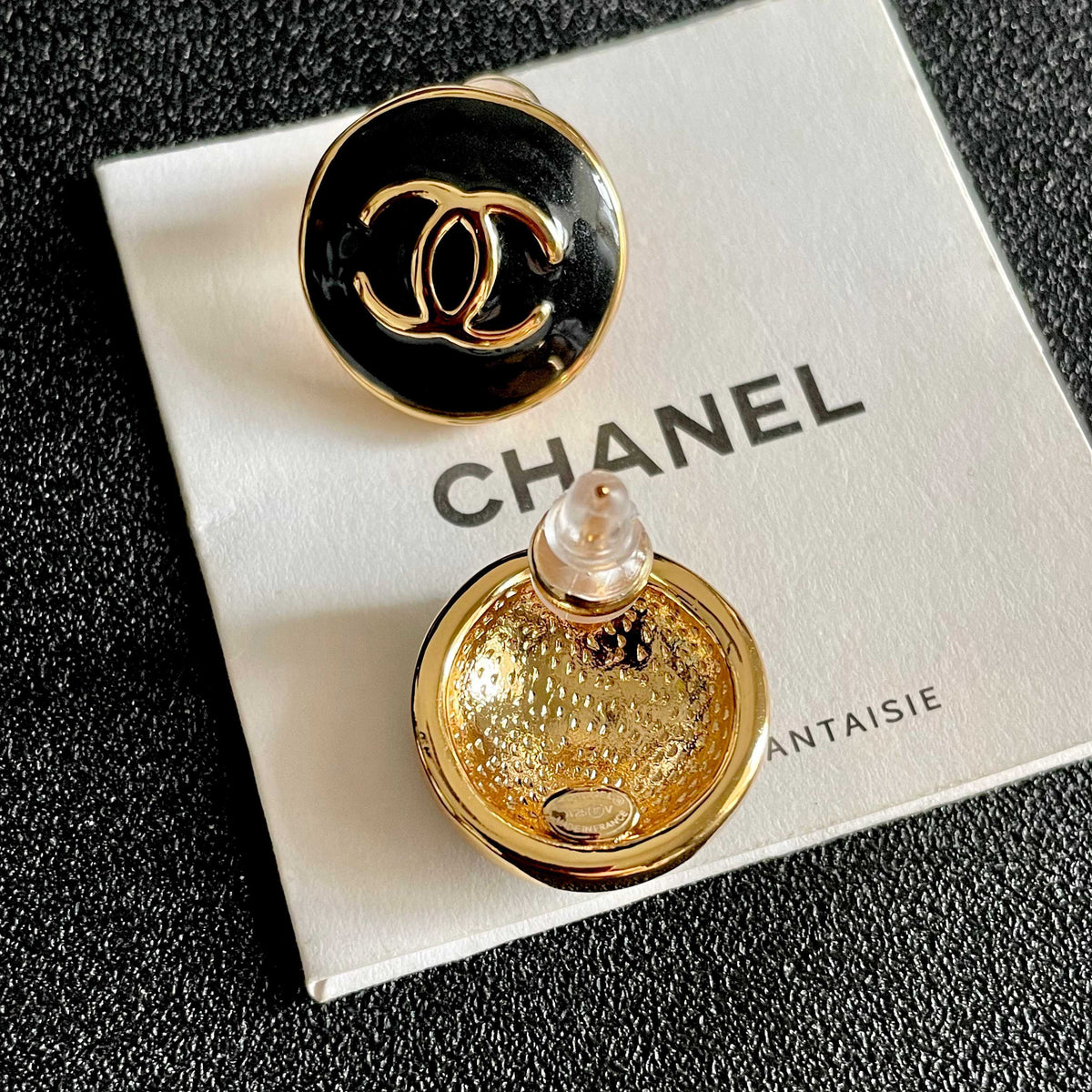 Double-C Emblem Stud Earrings in Polished Metal-Tone – Design 088 main product view