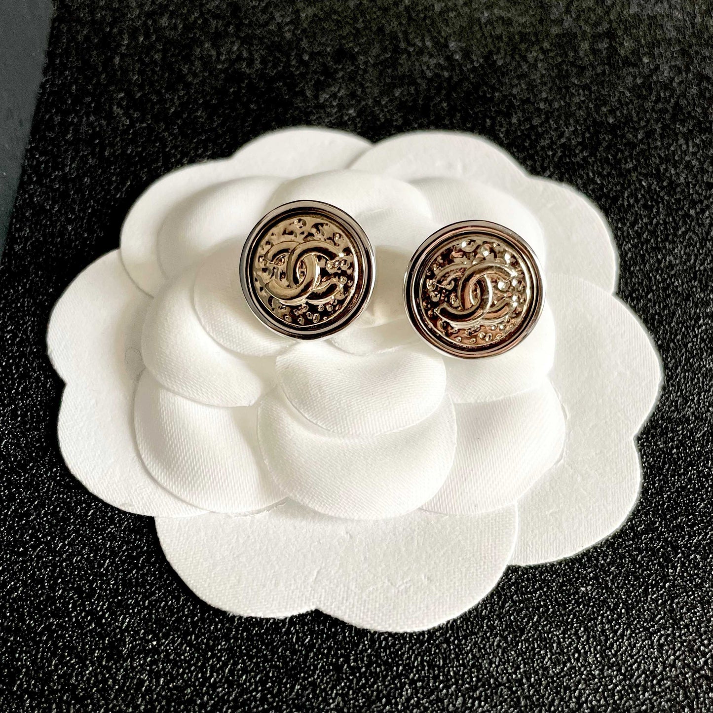 Double-C Emblem Stud Earrings in Polished Metal-Tone – Design 084 front product view