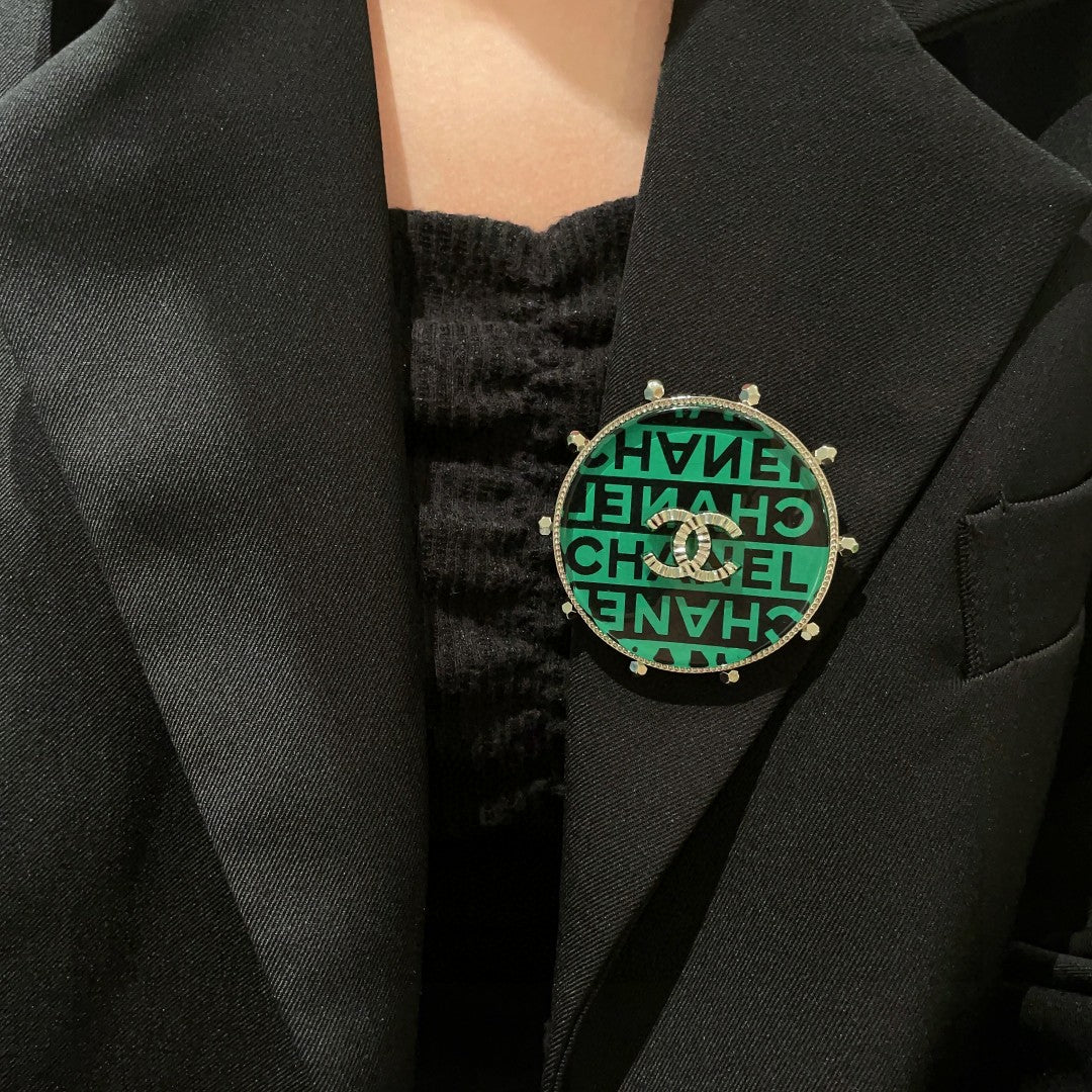 Double-C Emblem Brooch in Polished Metal-Tone – Design 001 front product view
