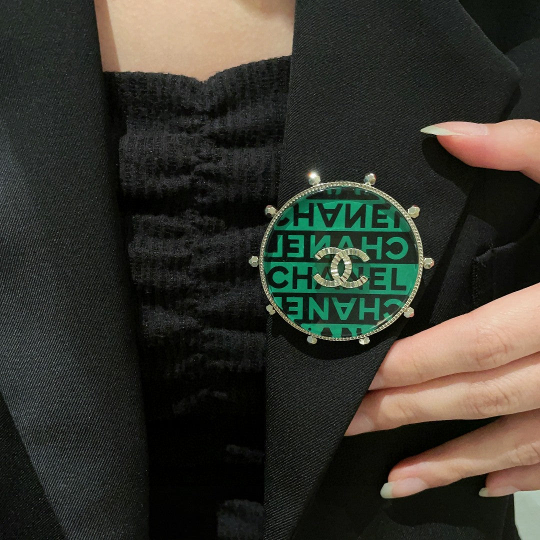 Double-C Emblem Brooch in Polished Metal-Tone – Design 009 main product view