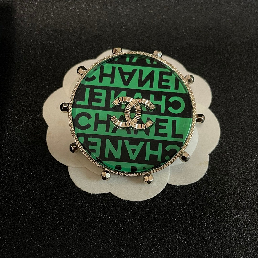 Double-C Emblem Brooch in Polished Metal-Tone – Design 009 front product view