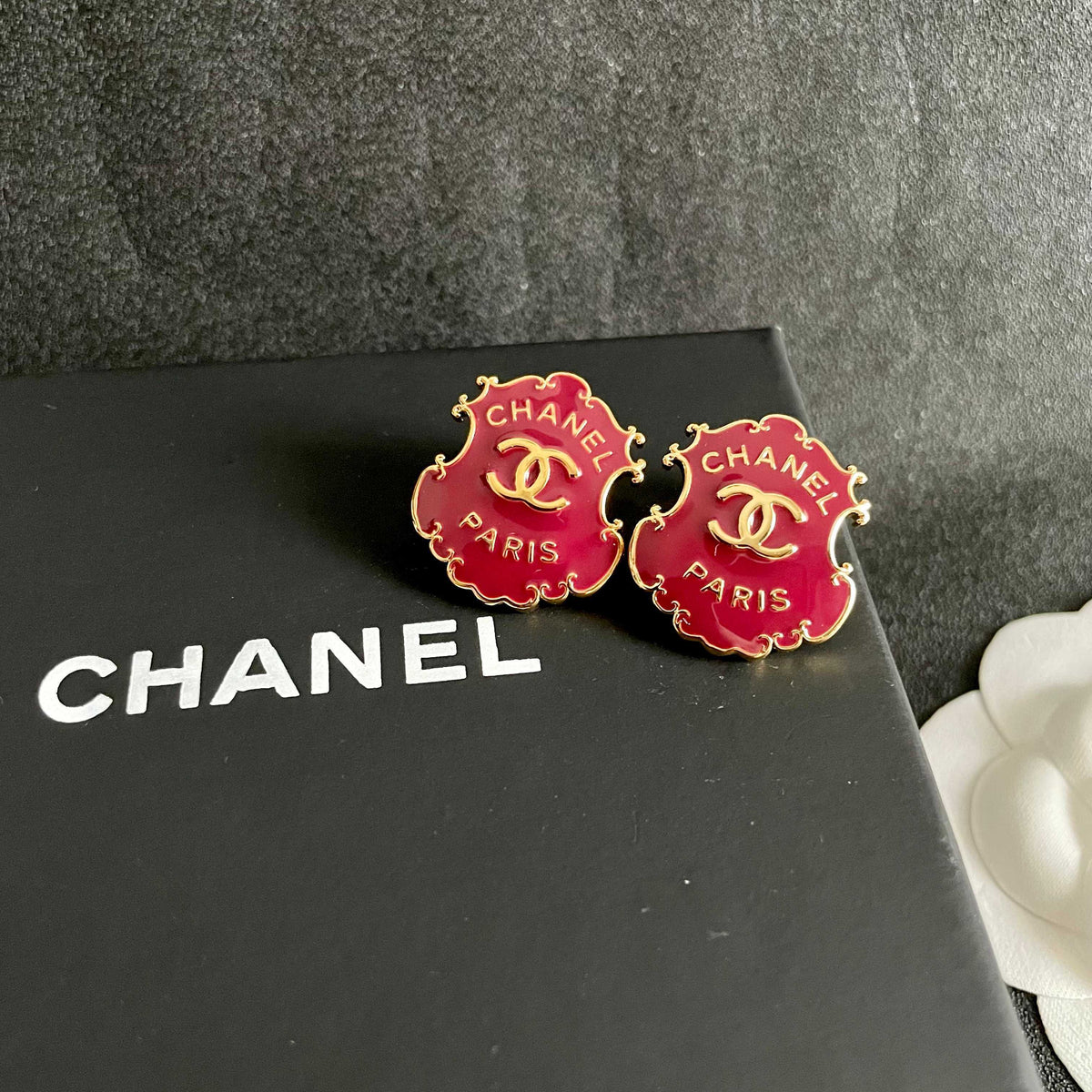 Double-C Emblem Stud Earrings in Polished Metal-Tone – Design 005 detail view