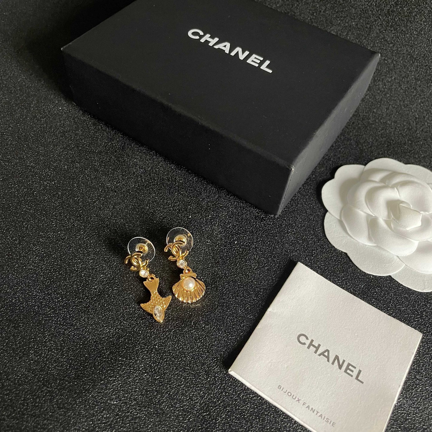 Double-C Emblem Statement Earrings in Polished Metal-Tone – Design 001 close-up detail