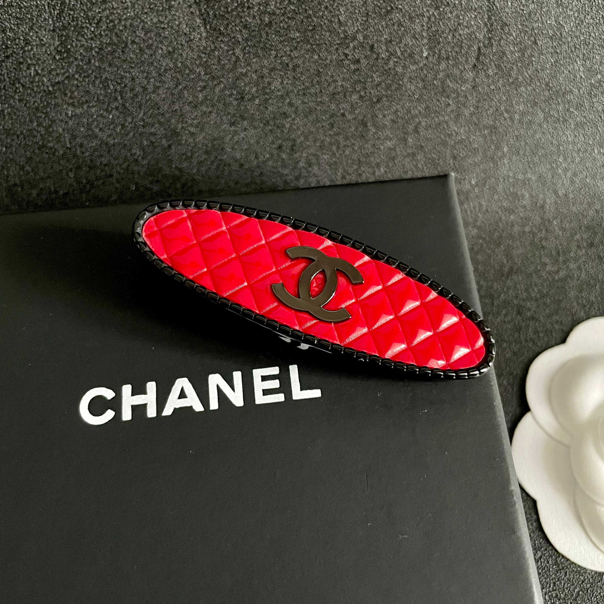 Double-C Emblem Hair Clip – Design 001 detail view