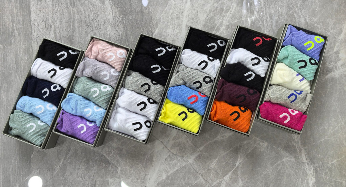 On Visible Branded Cuff Or Emblem Details No-Show Socks - 5-Pair Set