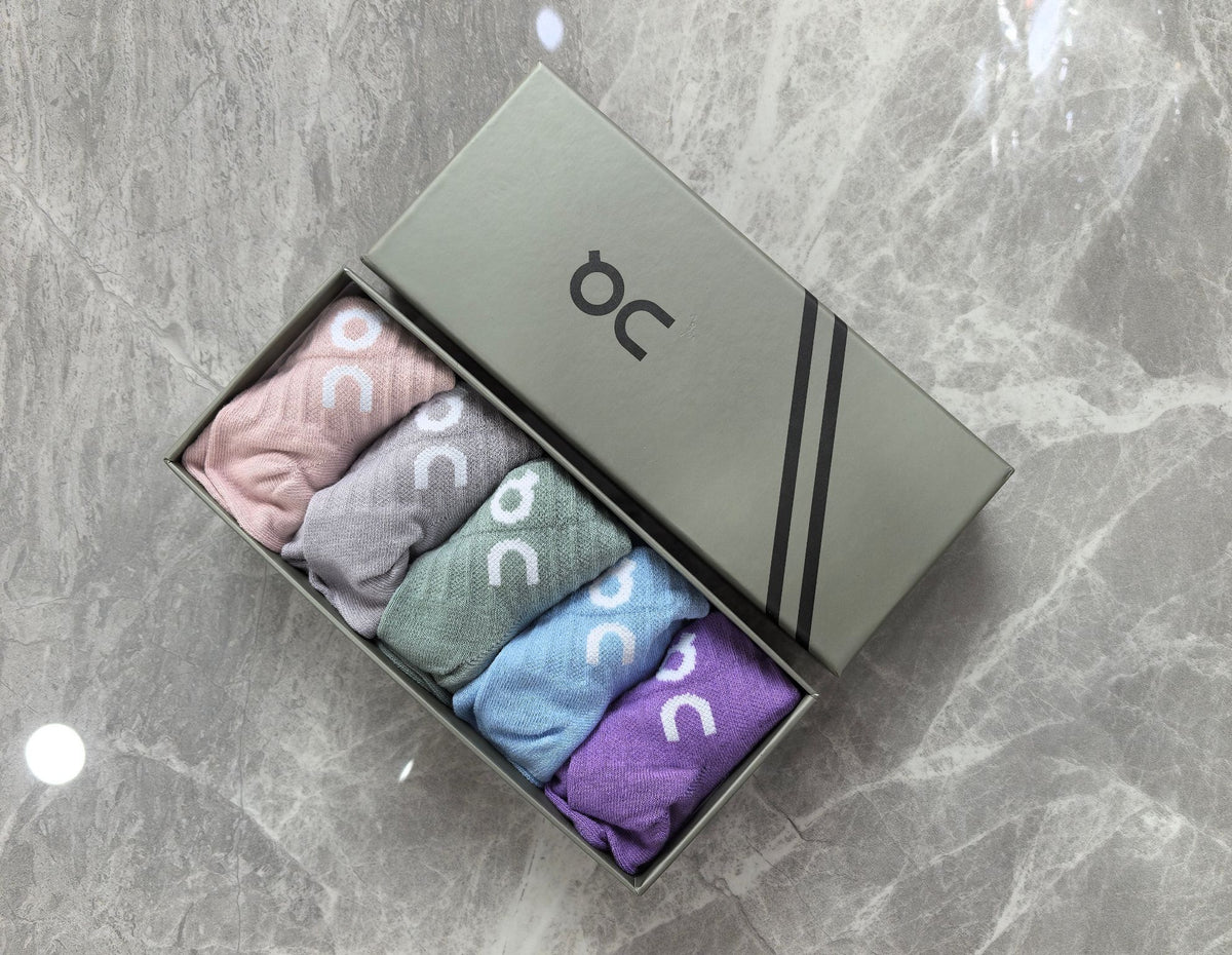 On Visible Branded Cuff Or Emblem Details No-Show Socks - 5-Pair Set