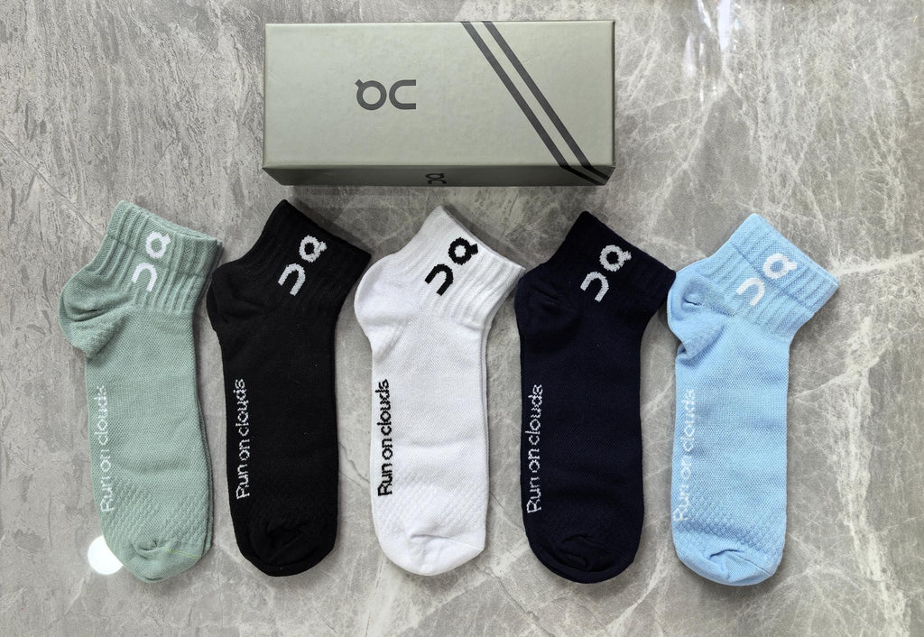 On Visible Branded Cuff Or Emblem Details No-Show Socks - 5-Pair Set