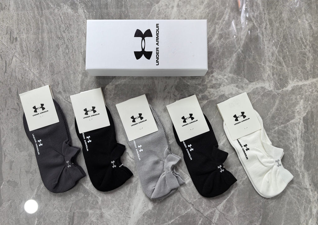 Under Armour Cotton Visible Branded Cuff Or Emblem Details No-Show Socks - 5-Pair Set