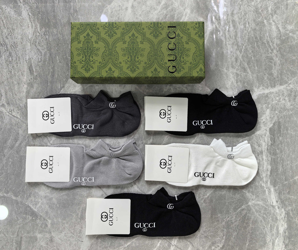 Gucci Cotton Visible Branded Cuff Or Emblem Details No-Show Socks - 5-Pair Set