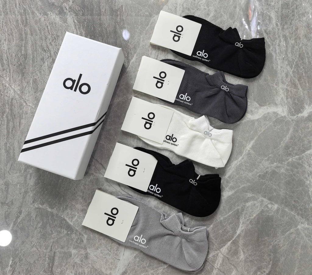 Alo Cotton Visible Branded Cuff Or Emblem Details No-Show Socks - 5-Pair Set