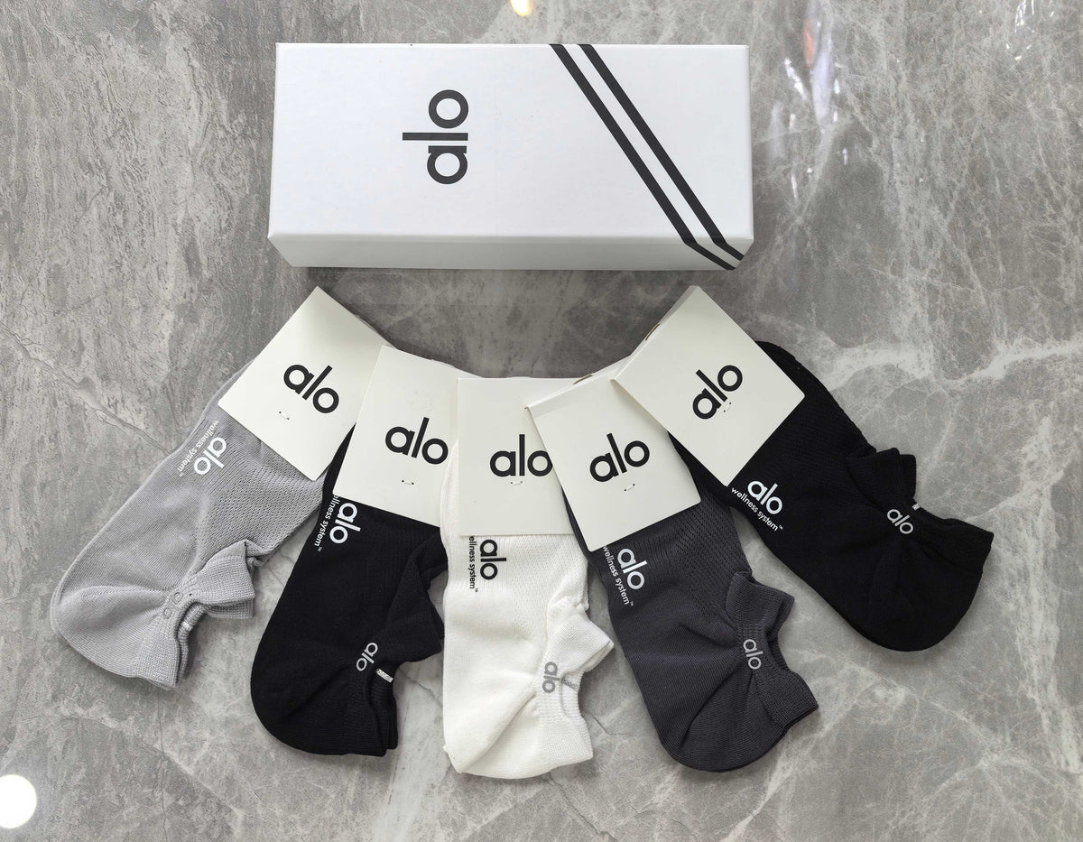 Alo Cotton Visible Branded Cuff Or Emblem Details No-Show Socks - 5-Pair Set