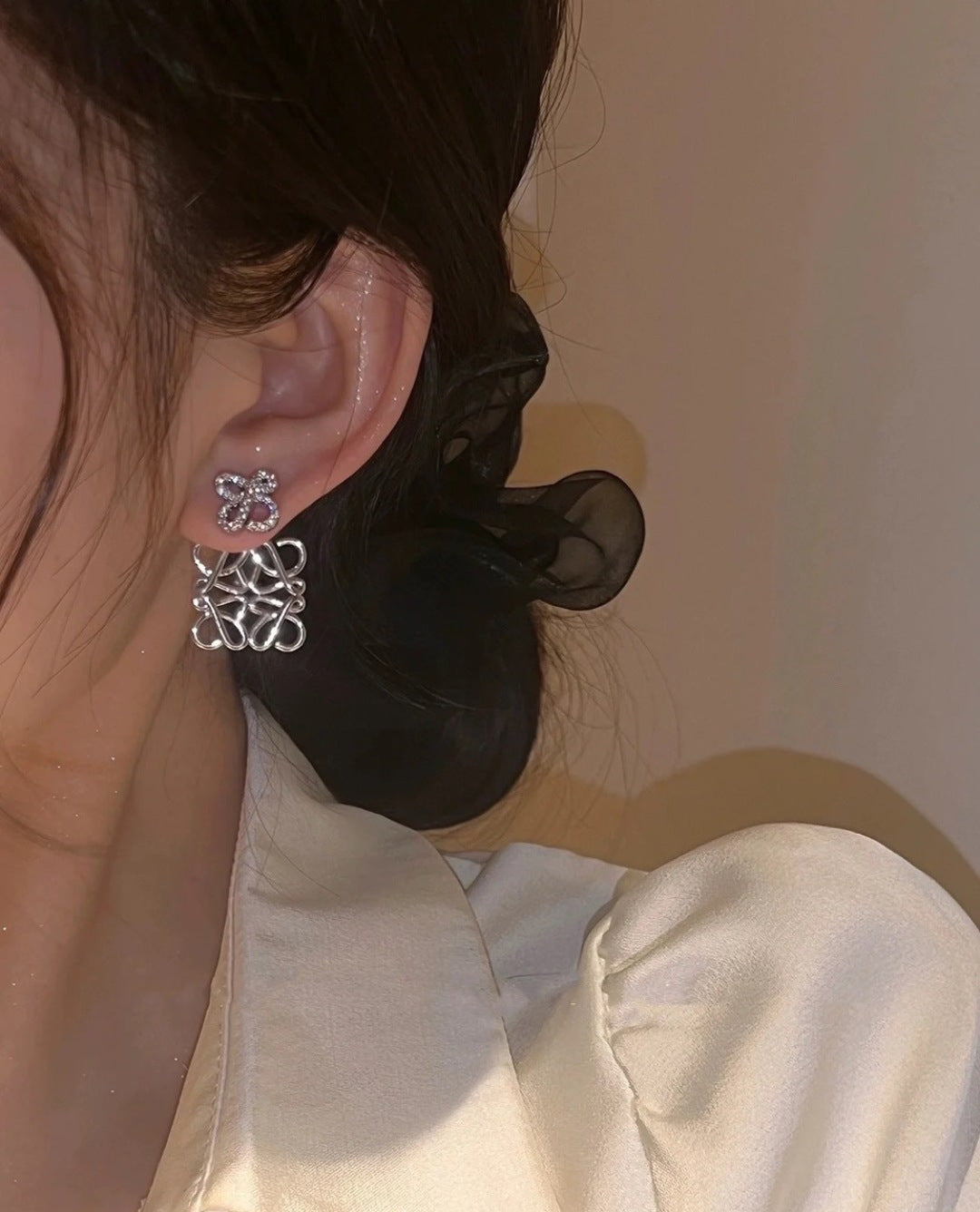 Sculptural Stud Earrings in Gold-Tone with Pearl-Style Detail – Design 01 front view