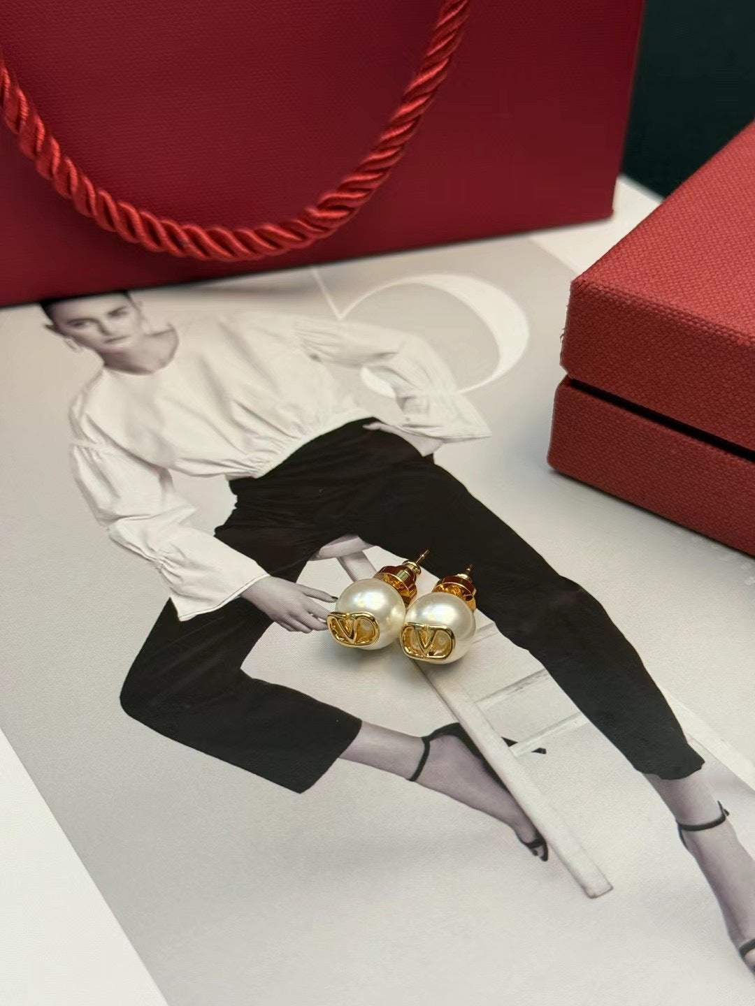 Signature Emblem Pearl-Detail Stud Earrings – Design 03 detail view