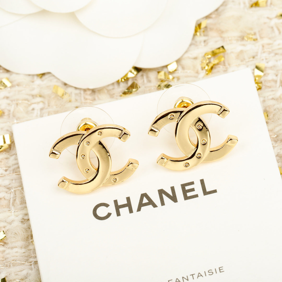 Double-C Emblem Stud Earrings in Gold-Tone – Design 016 detail view