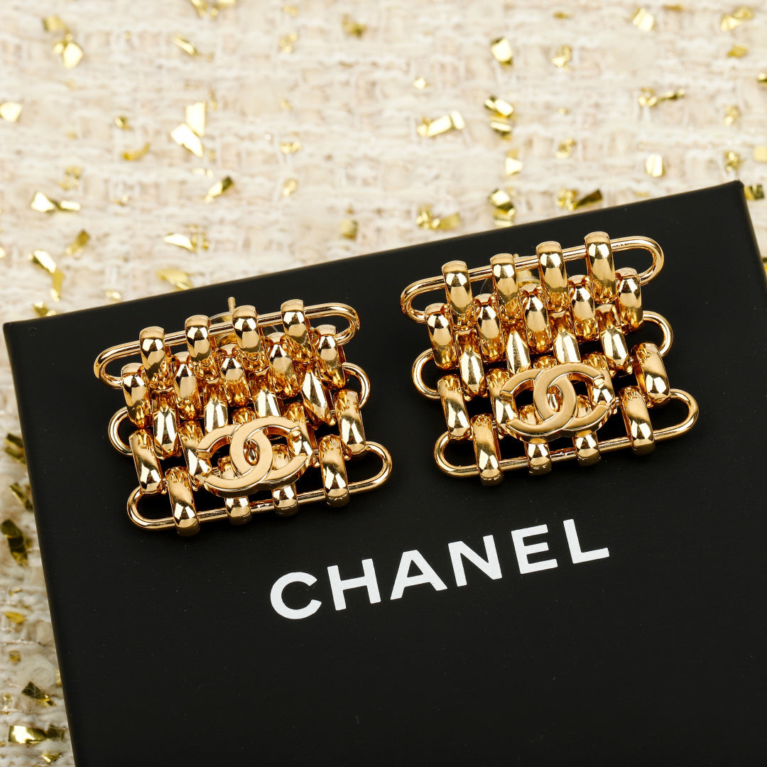 Double-C Emblem Stud Earrings in Gold-Tone – Design 040 side detail