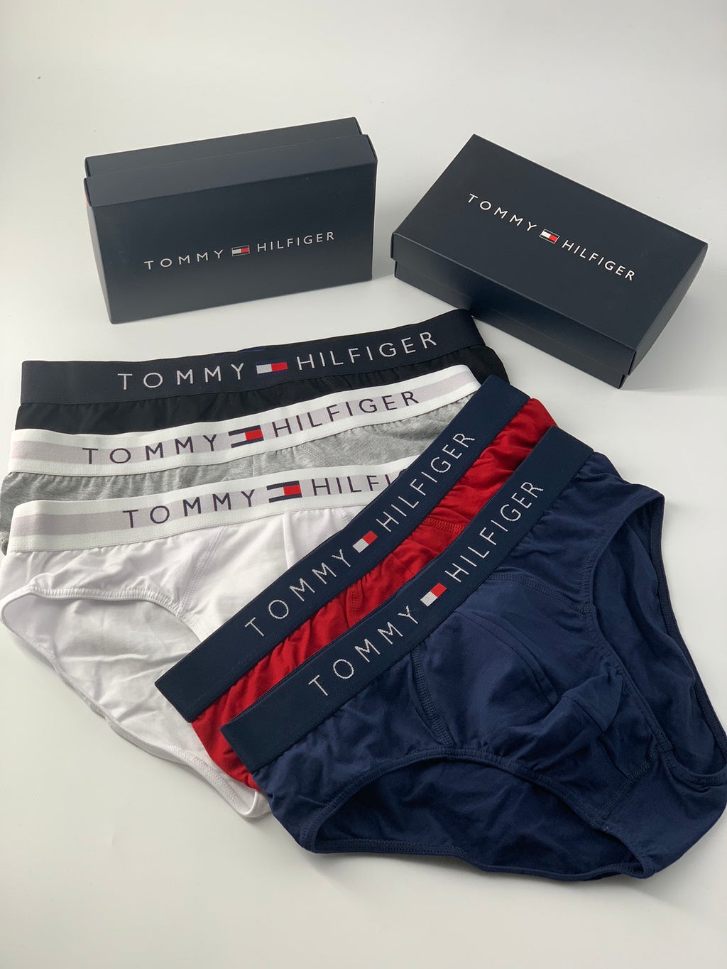 Tommy Hilfiger Broad Flag-Logo Waistbands Men's Briefs