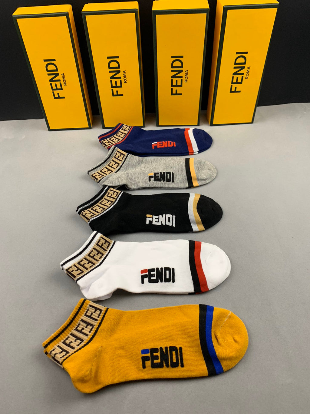 Fendi Wordmark And Letter-Pattern Details No-Show Socks - 5-Pair Set
