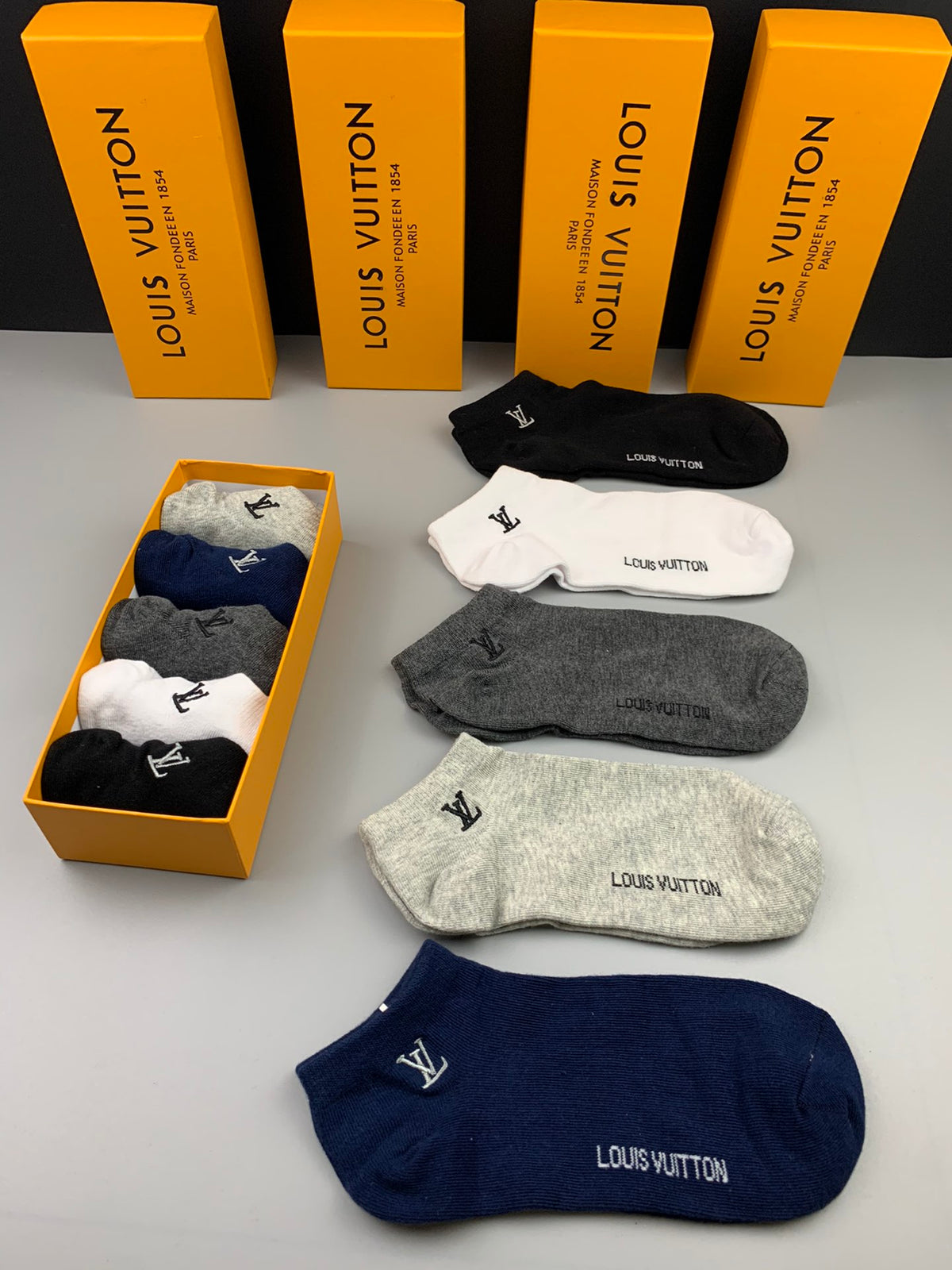 Louis Vuitton Small Initial Details Ankle Socks - 5-Pair Set