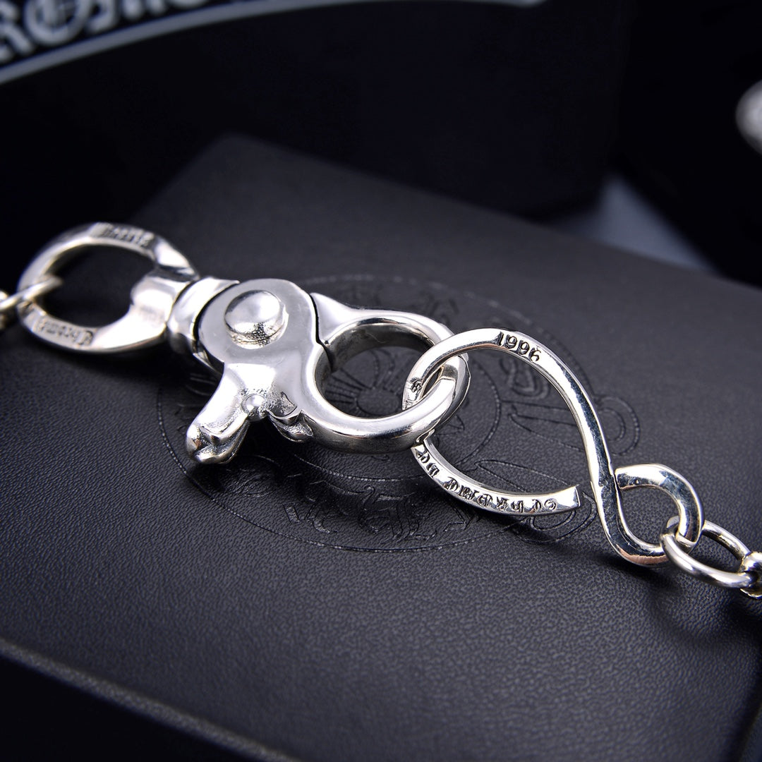 Cross Multi-Use Chain Accessory – Design 08 side detail