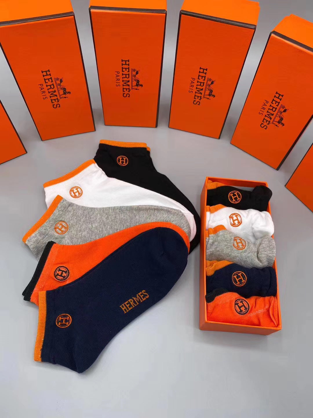 Hermes Cotton Visible Colour, Cuff And Emblem Details No-Show Socks - 5-Pair Set