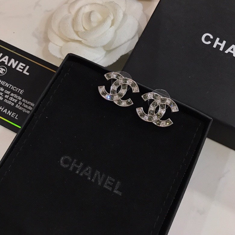 Double-C Emblem Stud Earrings in Polished Metal-Tone – Design 380 main product view