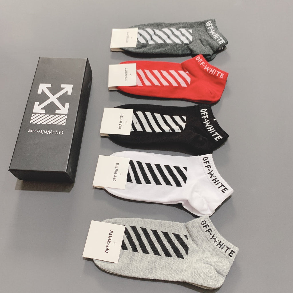 Off-White Cotton Diagonal Graphic Details Ankle Socks