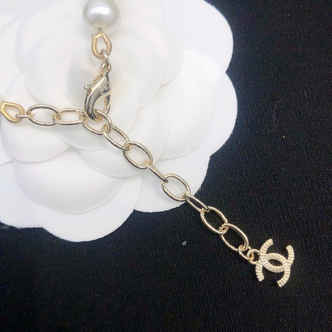 Letter Pearl-Detail Pendant Necklace – Pearl Detail styled product view