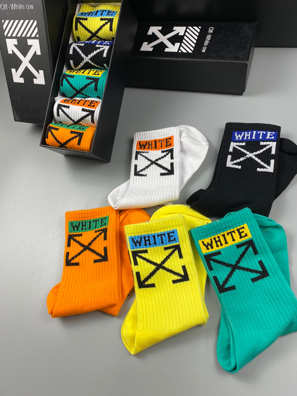 Off-White Bold Graphic Details Crew Socks - 5-Pair Set