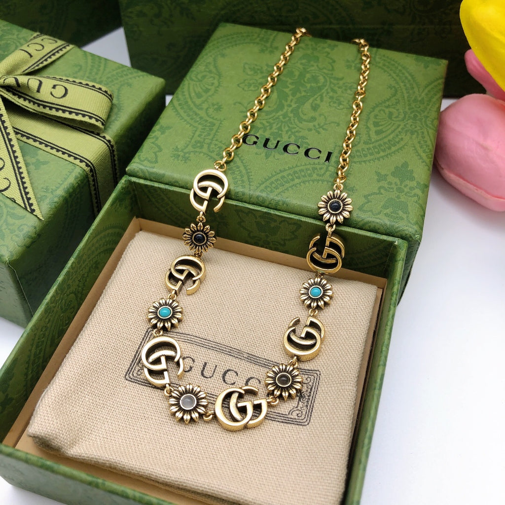 Floral Pendant Necklace in Polished Metal-Tone – Design 004 front product view