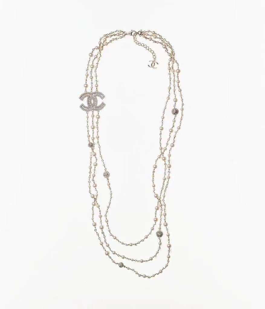 Pearl Pearl-Detail Pendant Necklace – Pearl Detail – Design 010 main product view