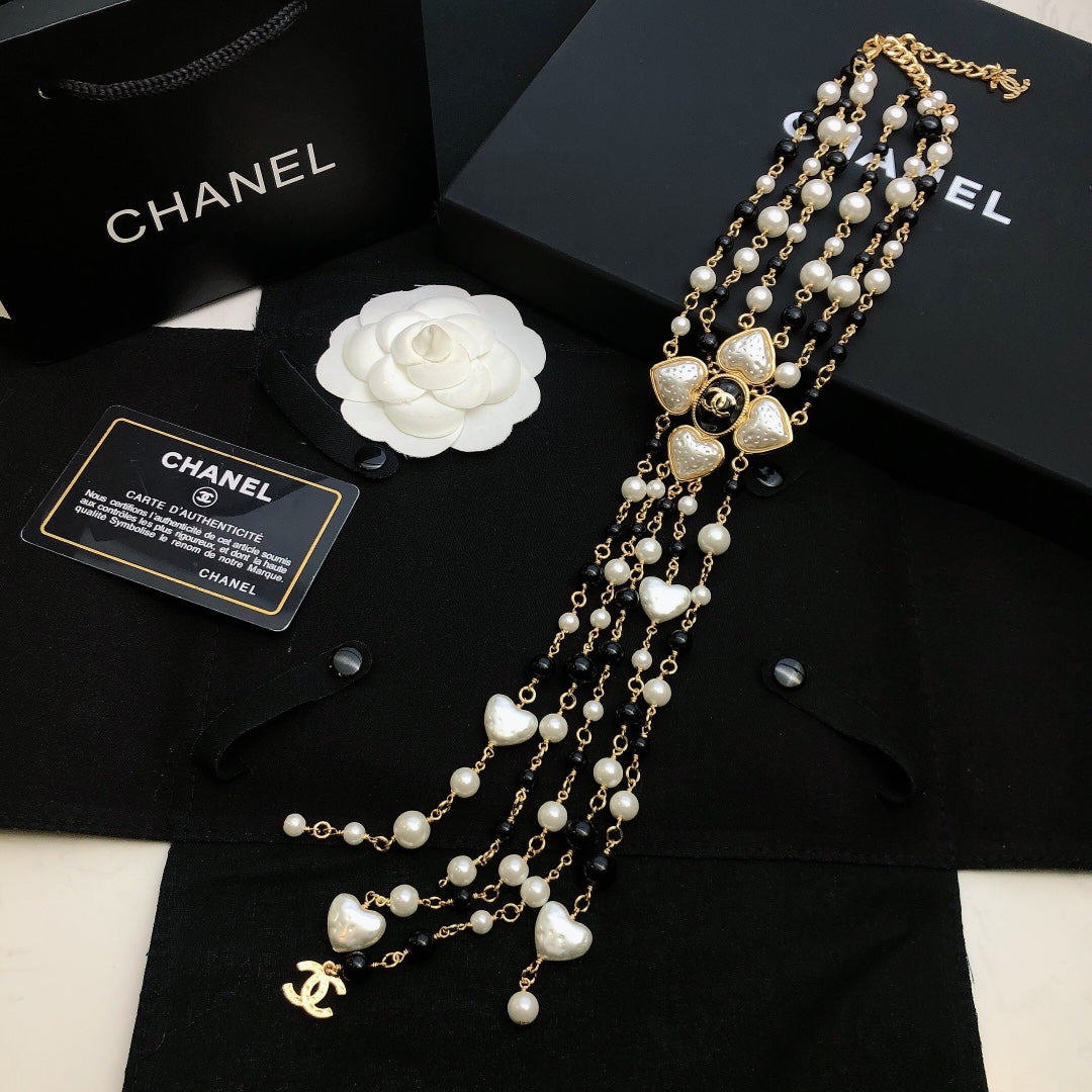 Pearl Pearl-Detail Pendant Necklace – Pearl Detail – Design 007 front product view