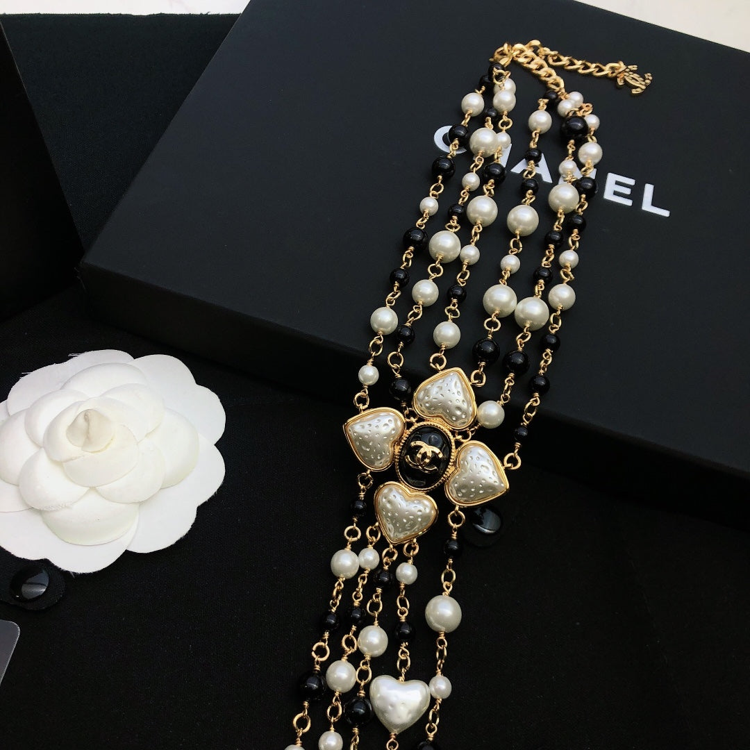 Pearl Pearl-Detail Pendant Necklace – Pearl Detail – Design 007 main product view