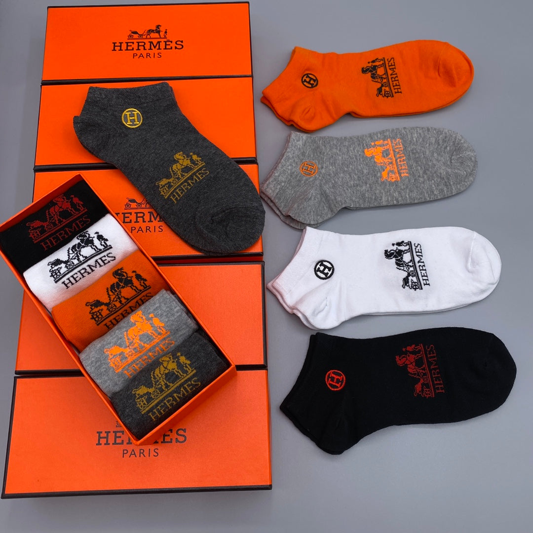 Hermes Visible Branded Cuff Or Emblem Details No-Show Socks - 5-Pair Set