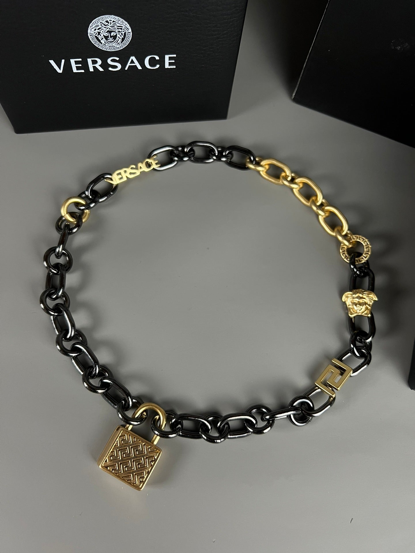 Medusa Head Pendant Necklace in Polished Metal-Tone – Design 04 main product view