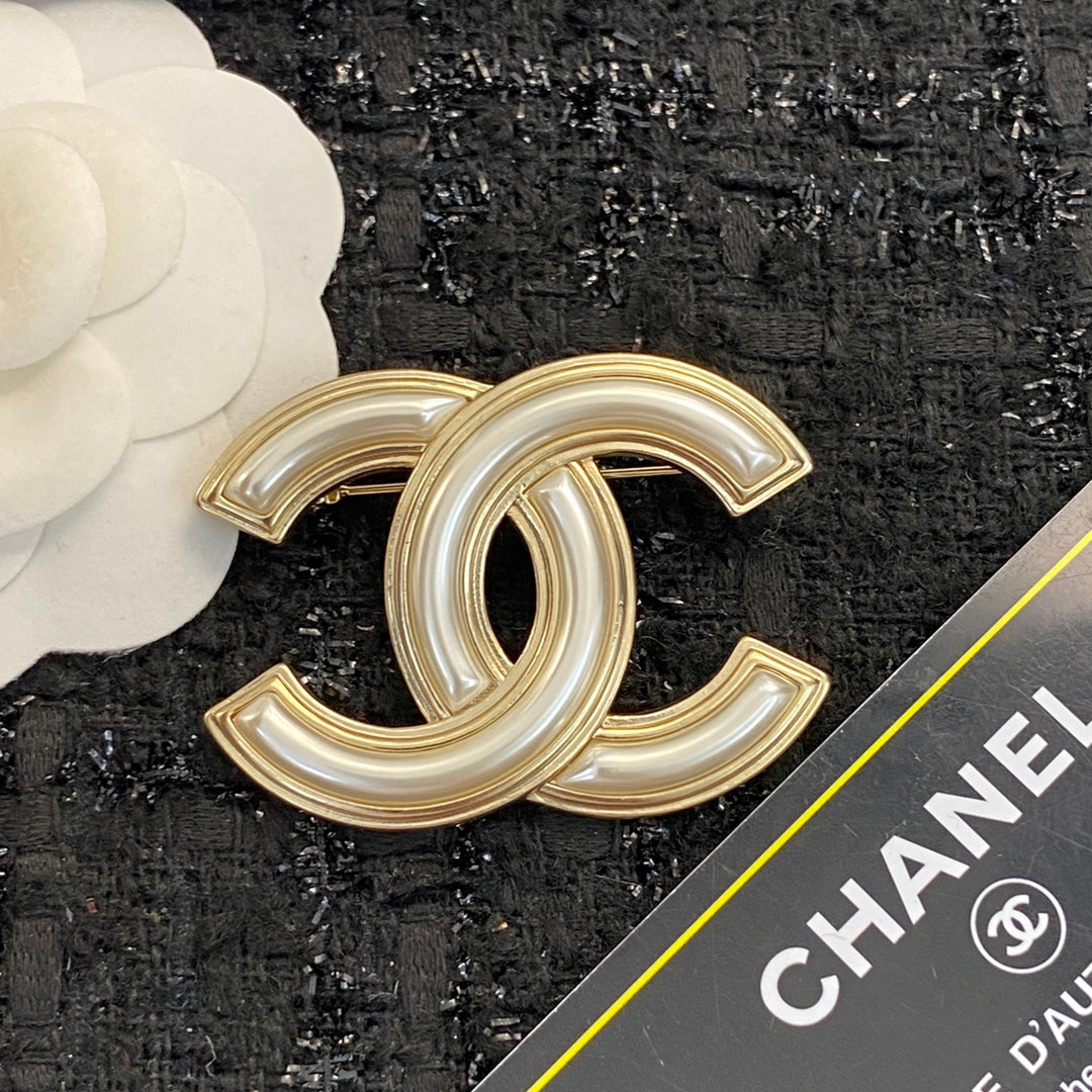Double-C Emblem Brooch in Gold-Tone – Design 002 main product view