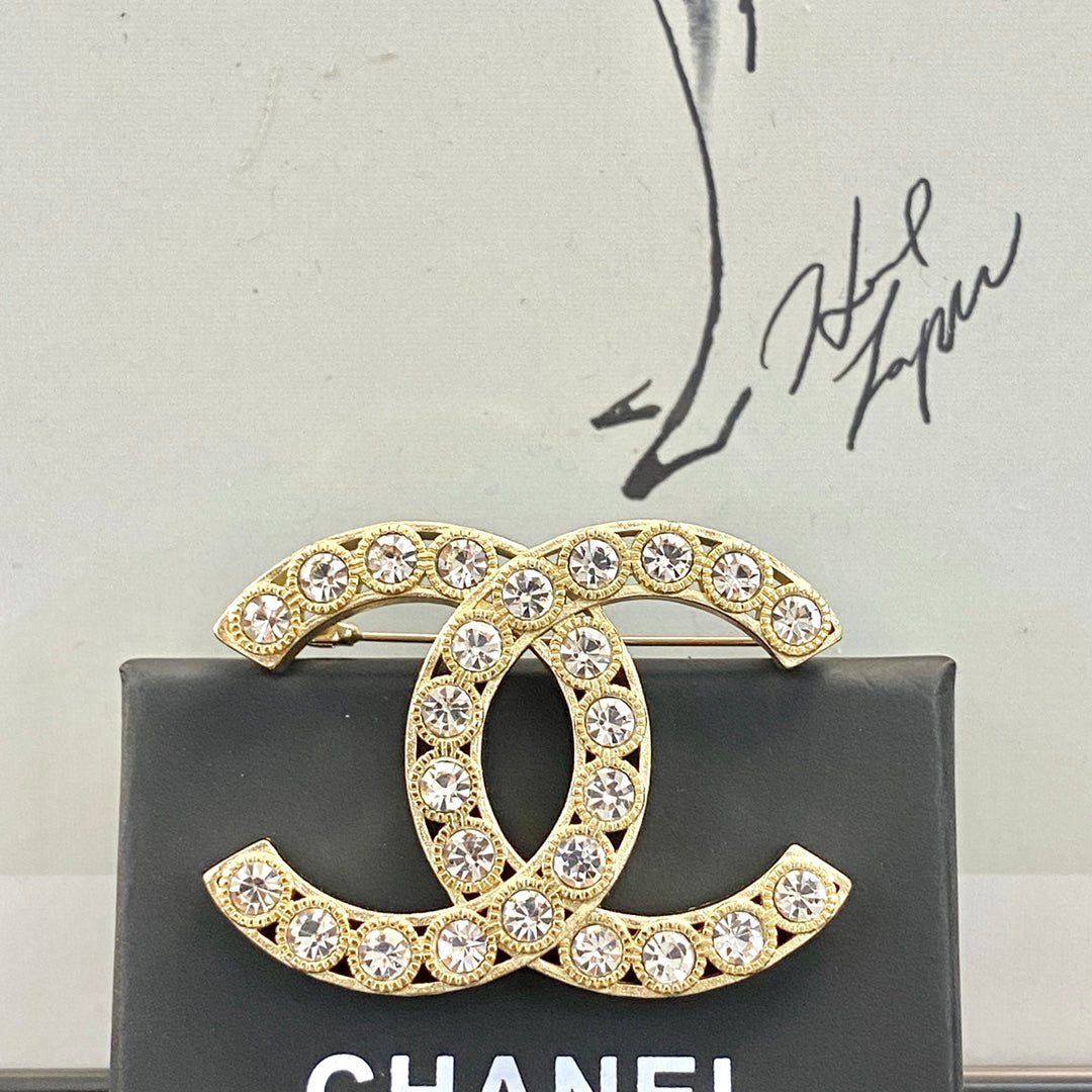 Double-C Emblem Brooch in Gold-Tone – Design 001 main product view