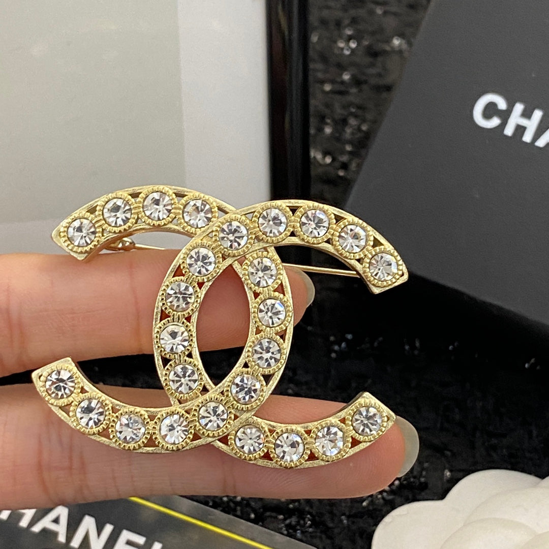 Double-C Emblem Brooch in Gold-Tone – Design 001 front product view