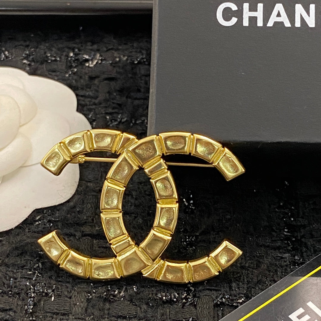 Double-C Emblem Brooch in Polished Metal-Tone – Design 006 main product view