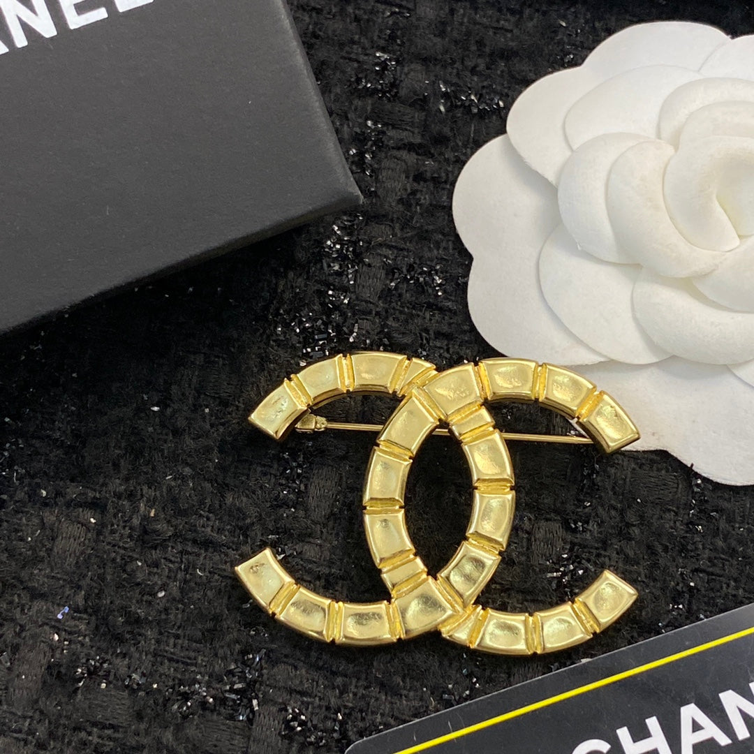 Double-C Emblem Brooch in Polished Metal-Tone – Design 006 front product view